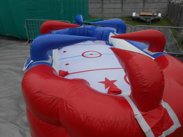 JEU GONFLABLE "AIR FOOTBALL"