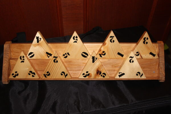 jeu en bois "LE TRIOMINO"  (jeu dit "lent")