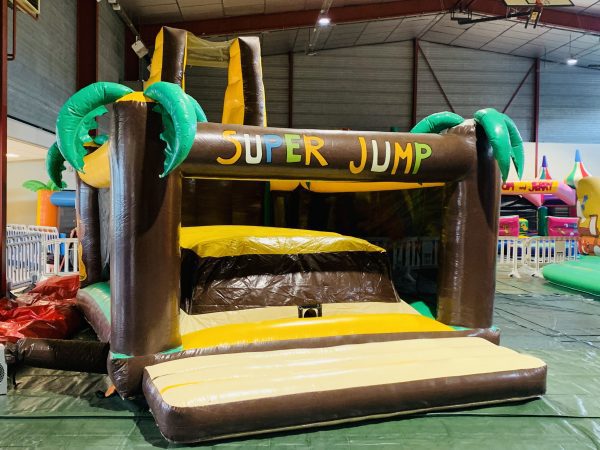 Structure gonflable "LE SUPER JUMP"