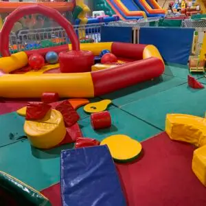 Parc de STRUCTURES GONFLABLES PETITS